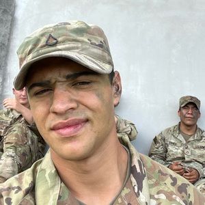 Meet your Posher, Devyn